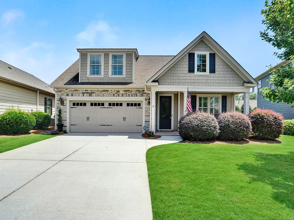 1st image of 11 Briarhill Dr