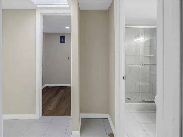 3500 Lake Bayshore Dr #K101 — Photo 25