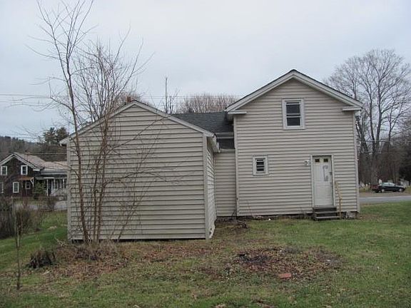 2nd image of 14 River St