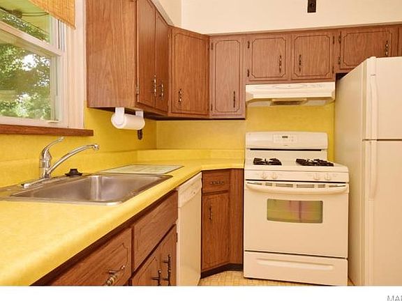 5th image of 1920 Hurstgreen Dr
