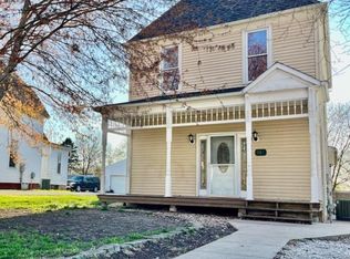 312 N Illinois St, Camp Point, IL 62320