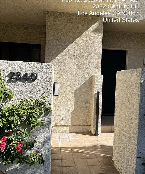 2340 Century Hl — Photo 1