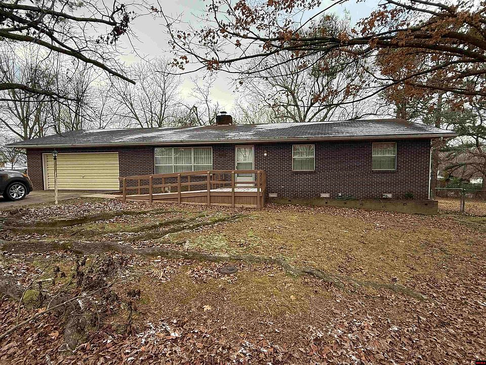 1st image of 1106 Meadowcrest Dr
