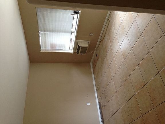 5th image of 15139 Elm Ct APT A