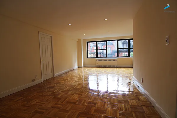 Rented by FirstService Realty (legacy) | media 30