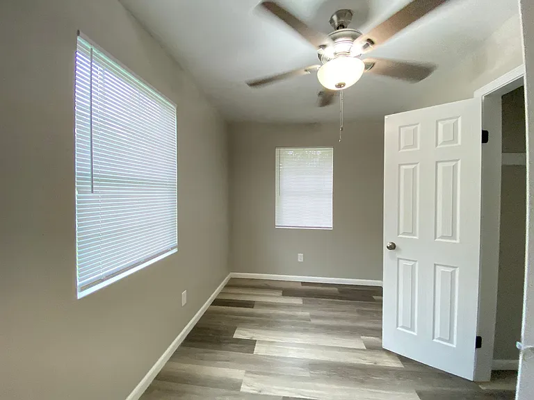 4415 W Charles Bussey Ave — Photo 8