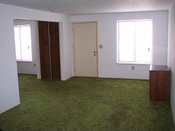 5th image of 659 Tollis Pkwy