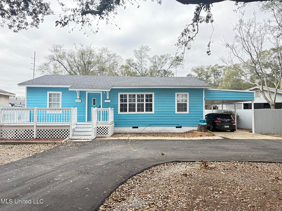 1st image of 303 West Dr