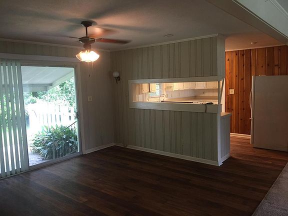 5th image of 1100 Lakeview Dr