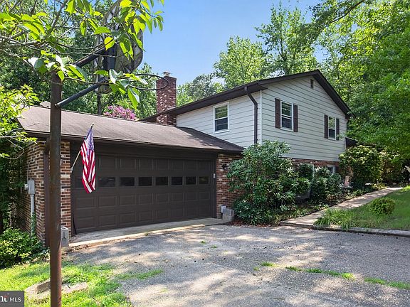 3rd image of 23146 Esperanza Dr