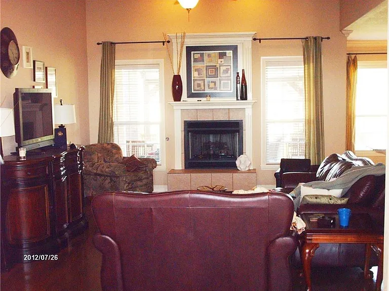1837 S Pumpkin Ridge Dr — Photo 2