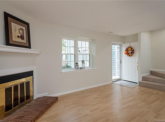 4th image of 8519 Pine Thicket Ct #16