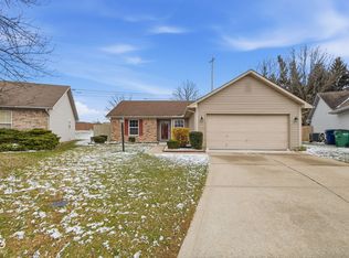 14649 Meadowcreek Dr, Carmel, IN 46033