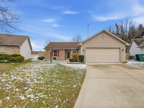 14649 Meadowcreek Dr, Carmel, IN 46033