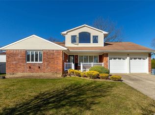 32 Fox Ln, Jericho, NY