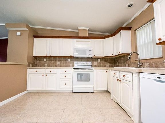3rd image of 2683 Brae Burn Dr