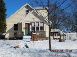 623 N Dewey St, Eau Claire, WI 54703