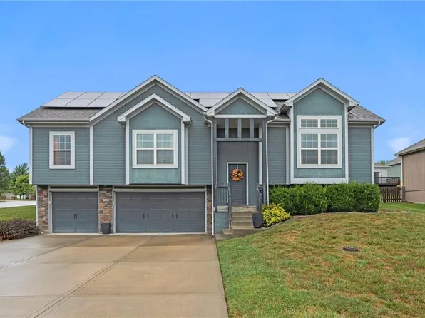 119 SW Hanging Garden St, Blue Springs, MO 64064