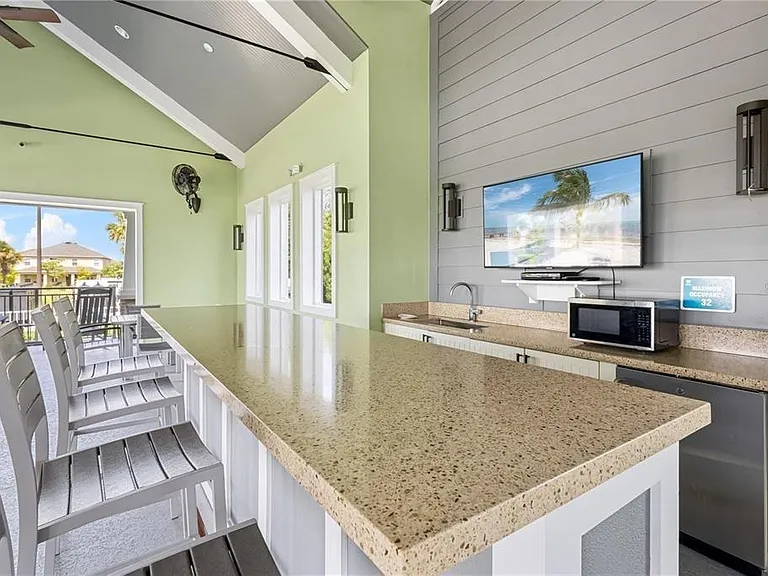 2062 Suwannee Banks St — Photo 27