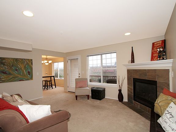 2nd image of 8808 Redmond Woodinville Rd NE #301