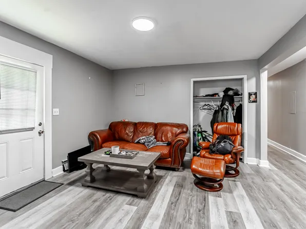 70 High St, Morgantown, WV