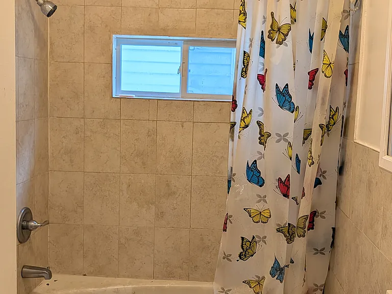 2nd floor Bathroom