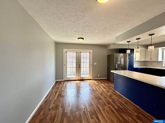 4th image of 6033 Pioneers Blvd
