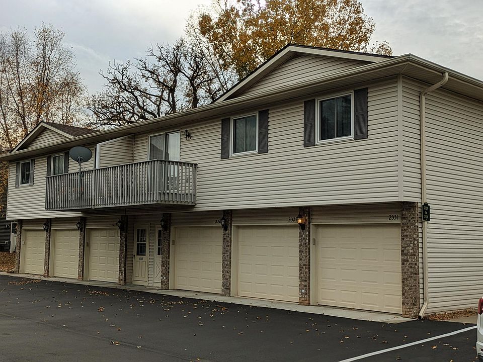 1st image of 2331 Grenadier Ave N