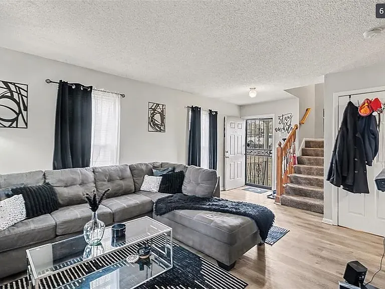 4202 Flora Ave #4200 — Photo 19