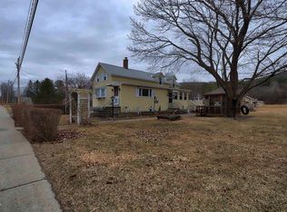 780 Greylock St, Lee, MA 01238