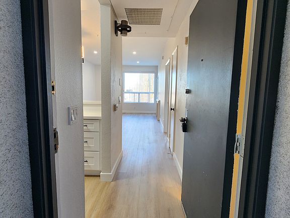 5th image of 14515 Dickens St APT 206