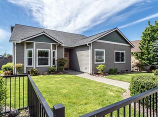 614 Barton Rd, Eagle Pt, OR 97524