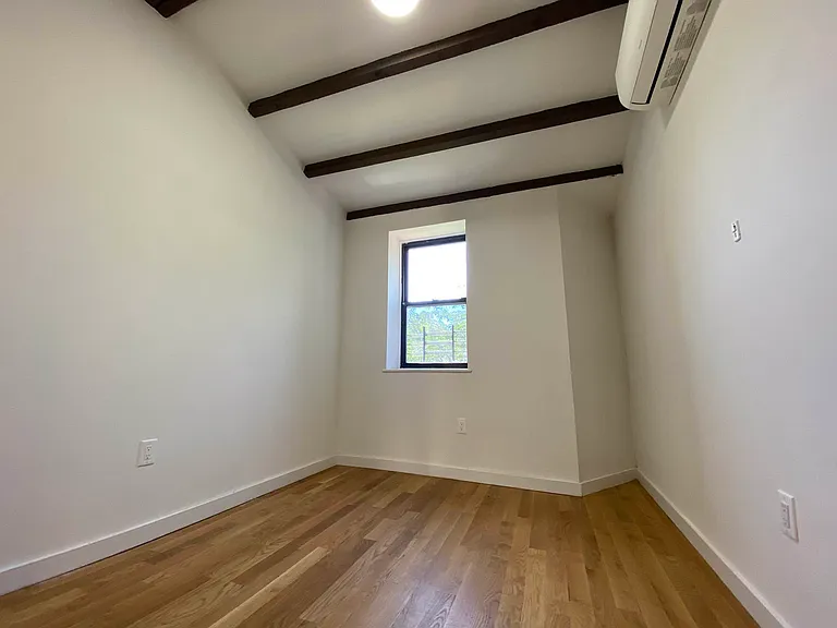 521 Decatur St #4A — Photo 7