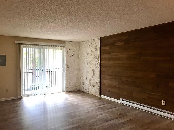 4th image of 14580 NE 31st St APT G208