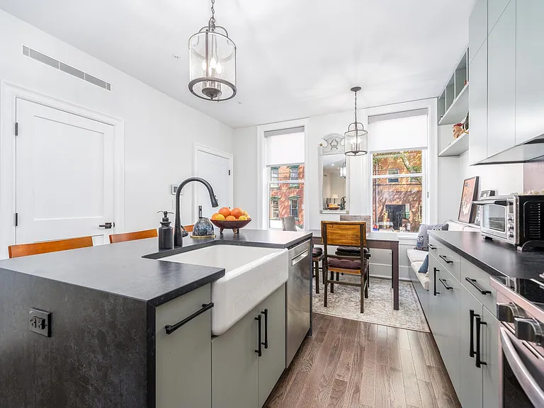 806 Garden St #1 — Photo 3