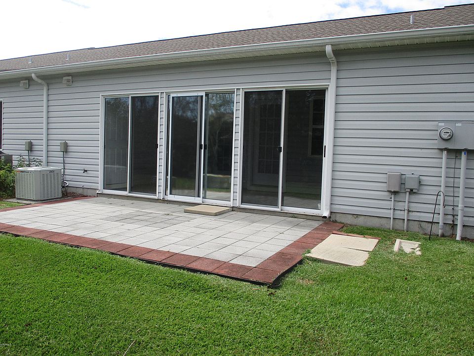 2nd image of 1503 Courtyard E