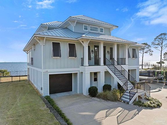 3rd image of 4565 Sabine Ct