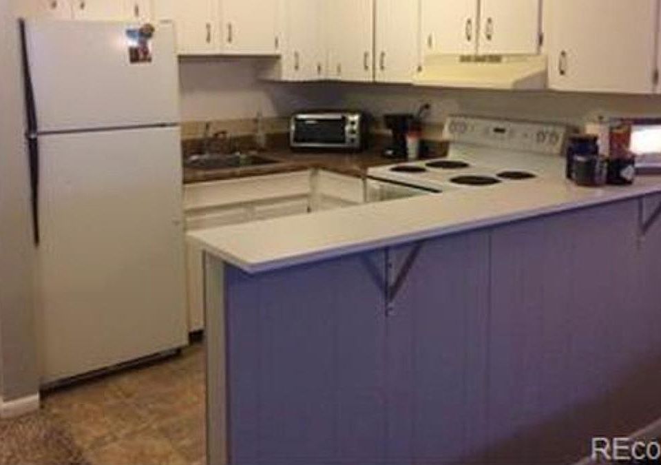 1st image of 525 Pennsylvania St #103