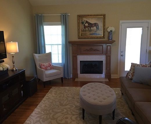 4th image of 703 Aristides Dr
