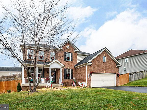 4th image of 1009 W Kensington Cir