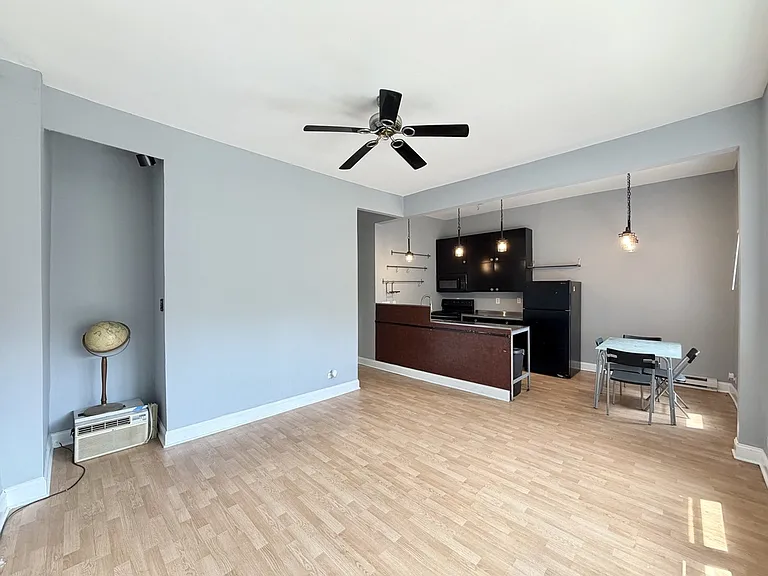 2040 W 19th St #F3 — Photo 8