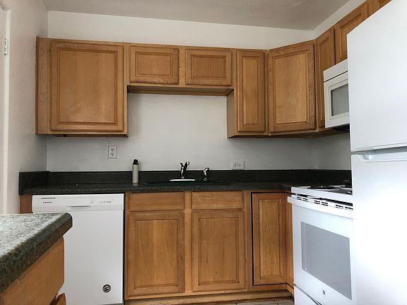 4th image of 4418 Eli St