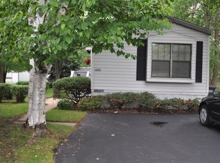 1210 Magnolia Ave, Oshkosh, WI 54902