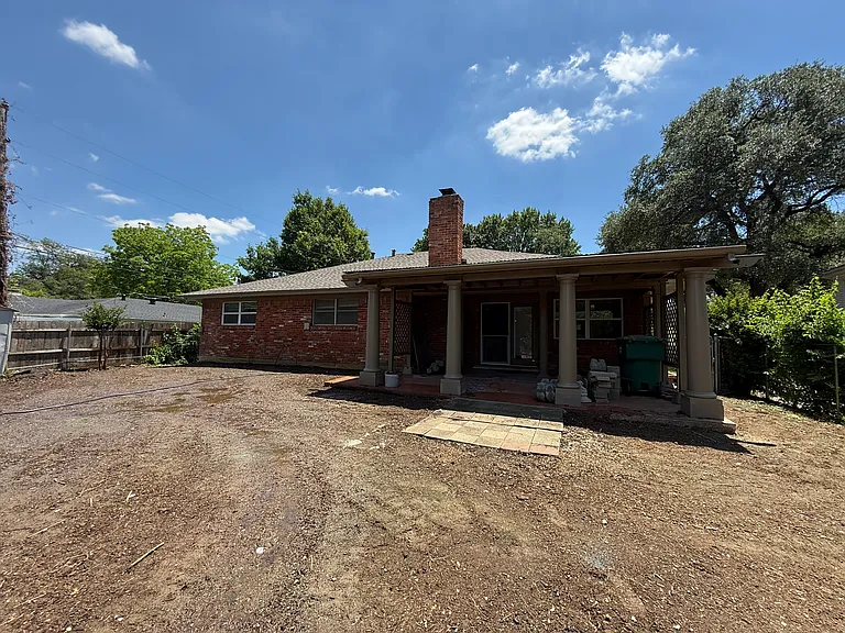 5204 Winifred Dr — Photo 26
