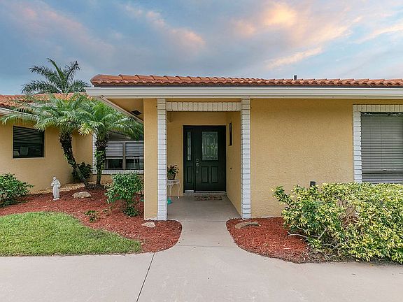 4th image of 2241 SW Starling Dr