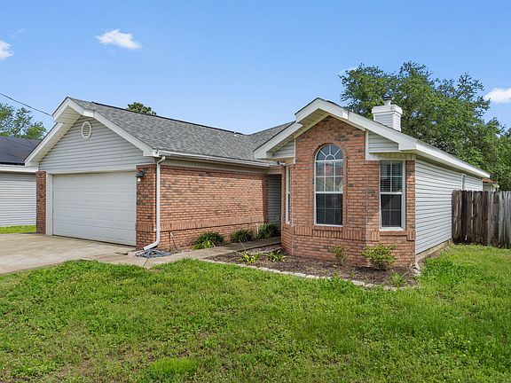 5th image of 305 W Danielle Ct