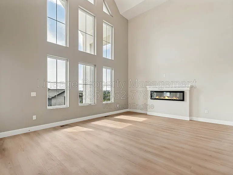 707 N 1540 E — Photo 10