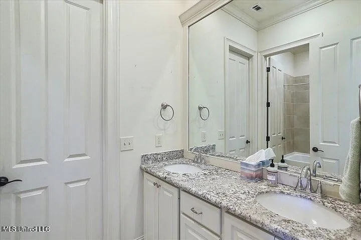 102 Cypress Lake Blvd S — Photo 29