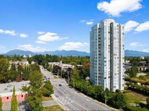14820 104th Ave Penthouse 4, Surrey, BC V3R 0V9