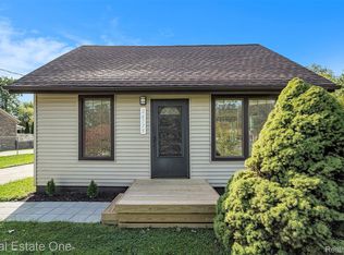 26175 Mary St, Taylor, MI 48180